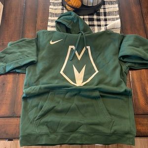 Milwaukee Bucks Hooded Sweatshirt